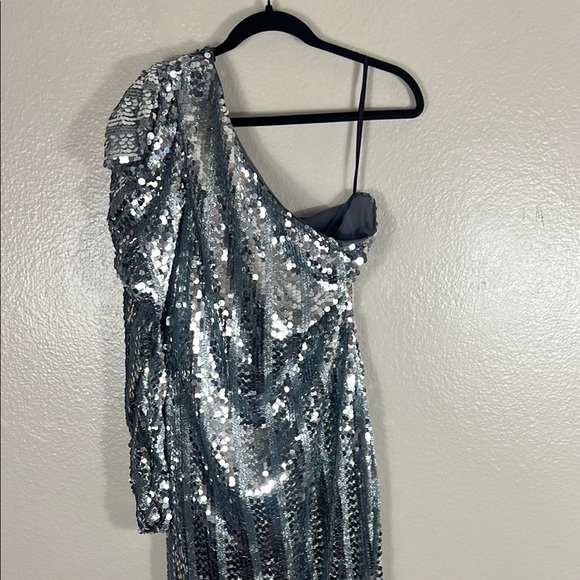Michael Costello Hudson Silver Sequin Maxi Gown - Picture 2 of 7